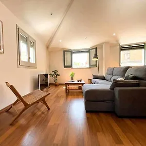  Apartamento Loft Cort Reial Atico In The Heart Of The Old Town
